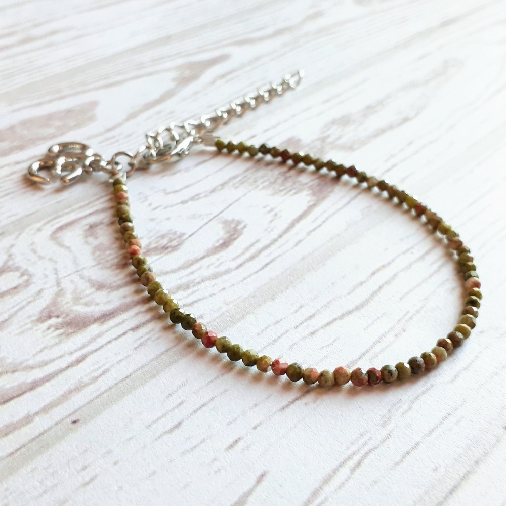 💜2/$30💜 Unakite Gemstone Bracelet - Picture 2 of 3